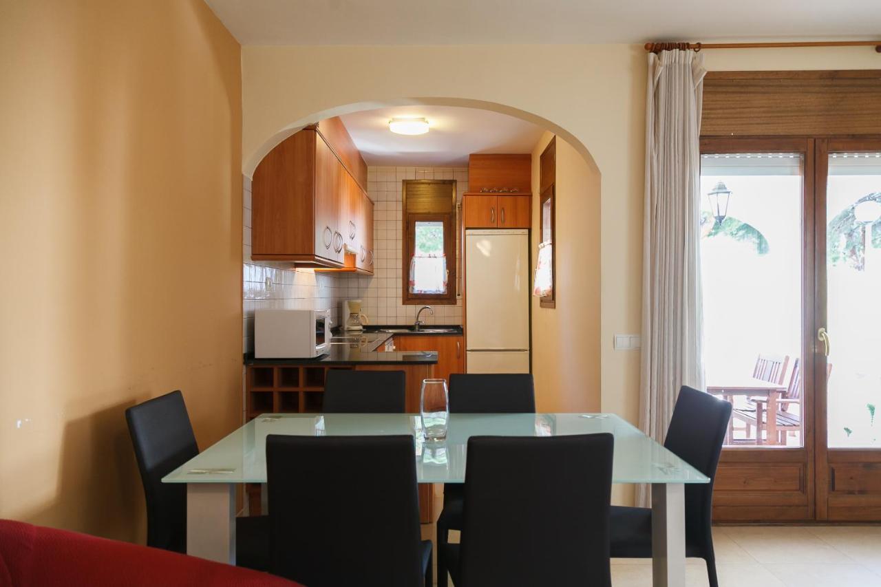 Uhc Bosque II Family Complex Villa Hospitalet De L'Infant Kültér fotó